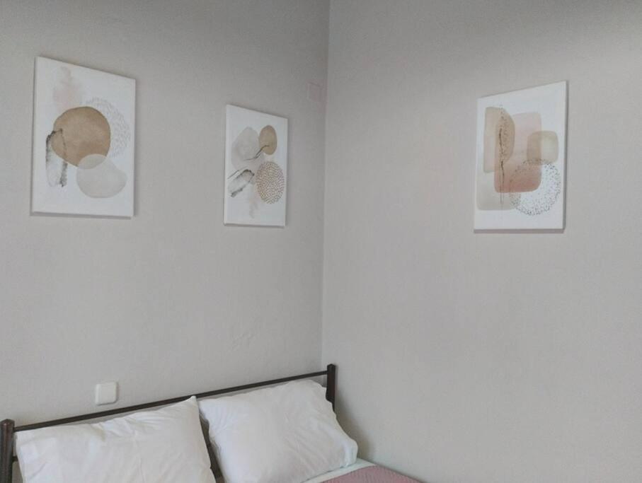 Lovely Guesthouse On The Beach 아이아 아나 외부 사진
